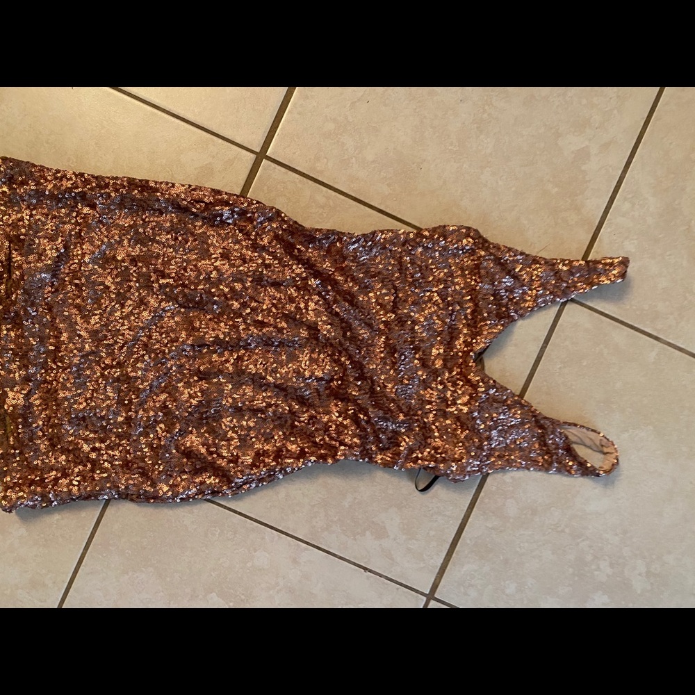 Bebe rose gold dress small